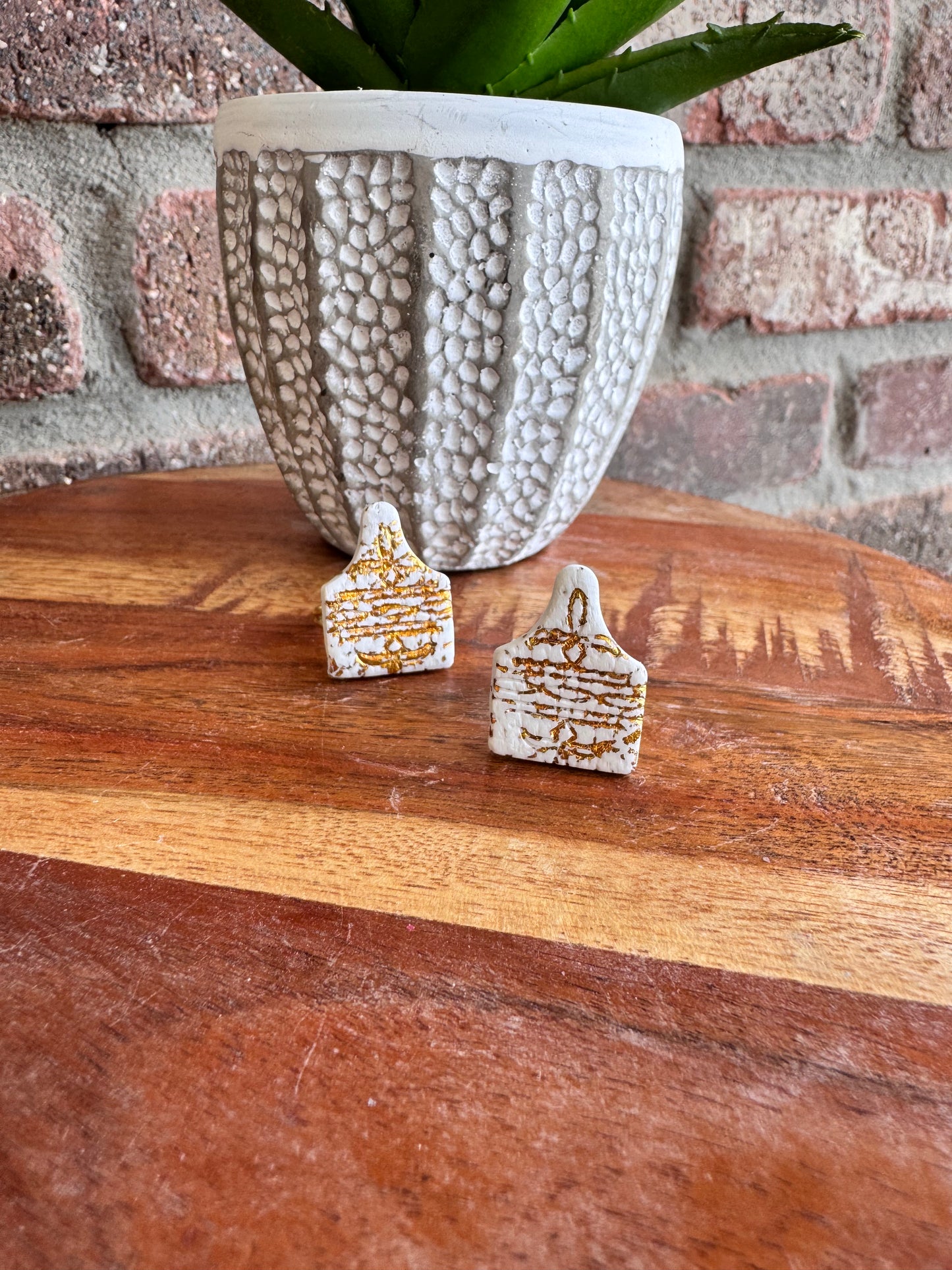 Boot Stitch Cow Tag Ring